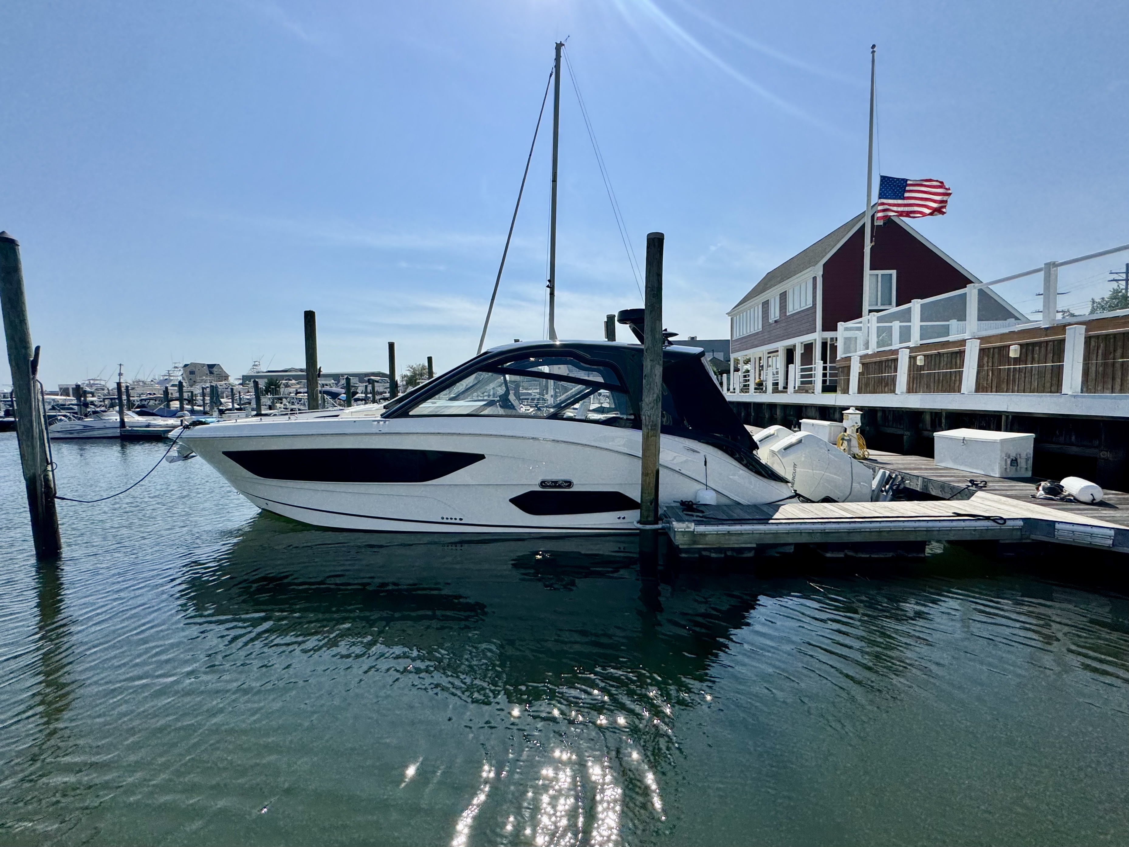 2025 Sea Ray 370 SUNDANCER OB 390 in somers point NJ