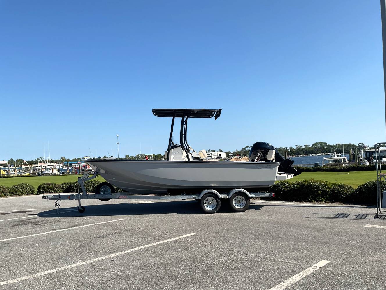 A photo of this 2026 Boston Whaler 190 Montauk
