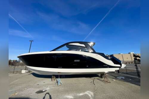 2026 Sea Ray Sundancer 370 Outboard 390 in danvers MA