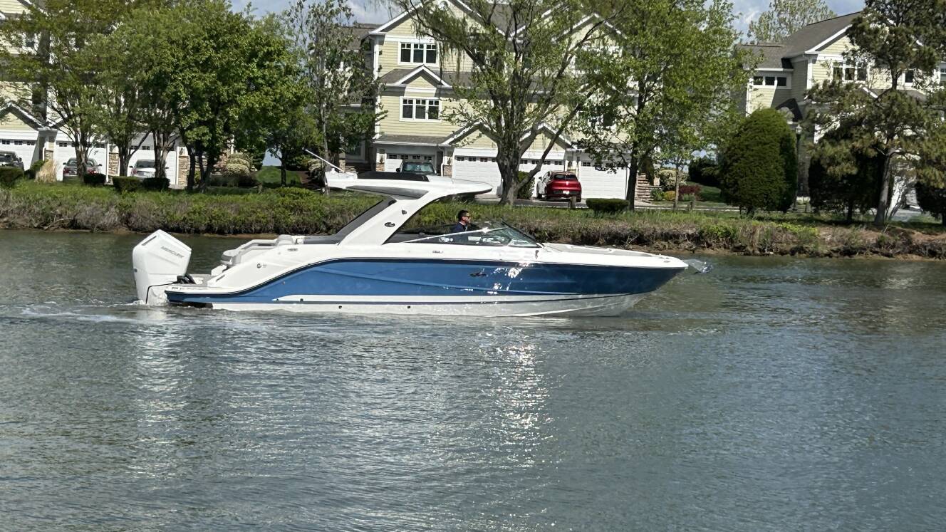 A photo of this 2026 Sea Ray SLX 310 Outboard