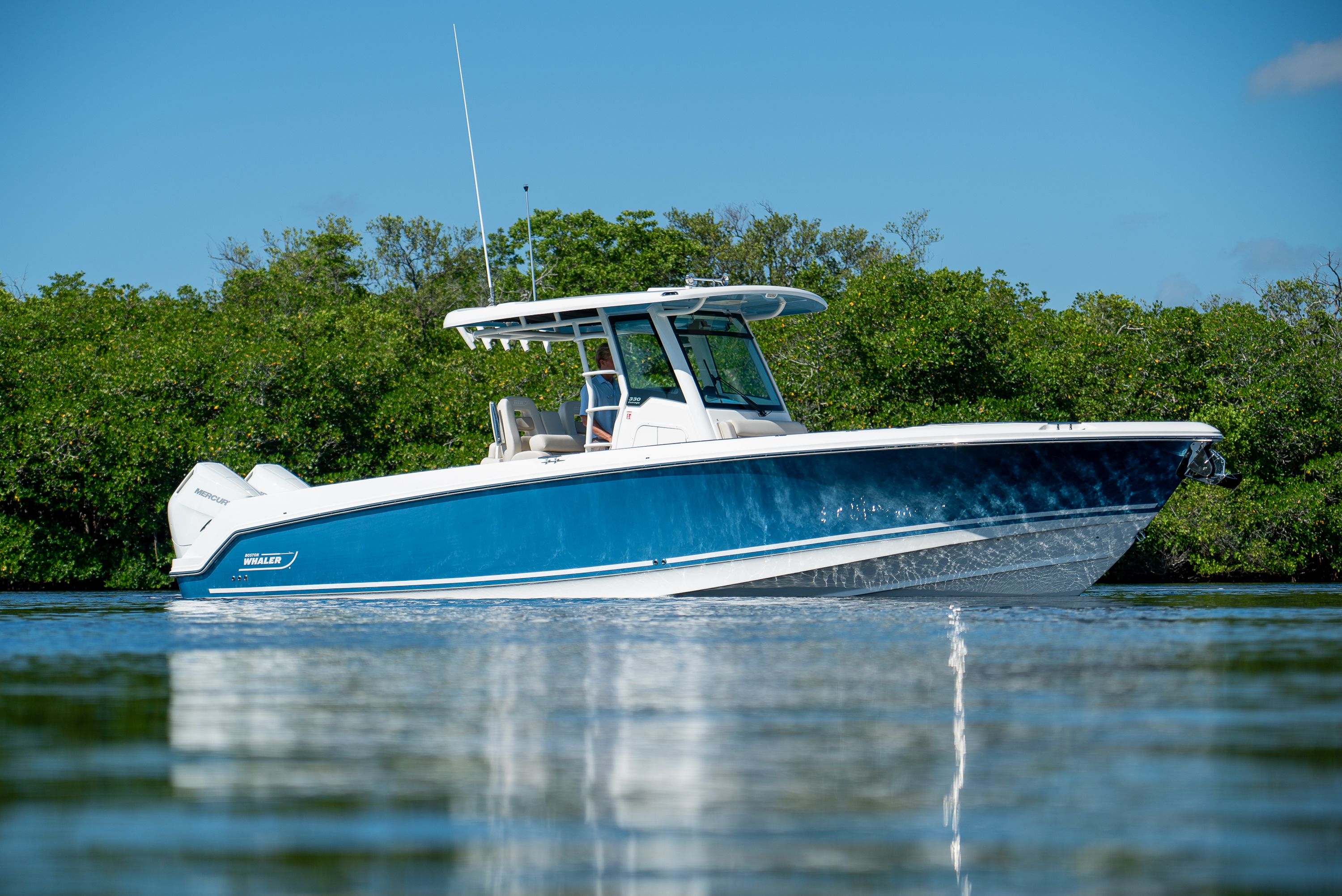 2026 Boston Whaler 330 Outrage in fort myers FL
