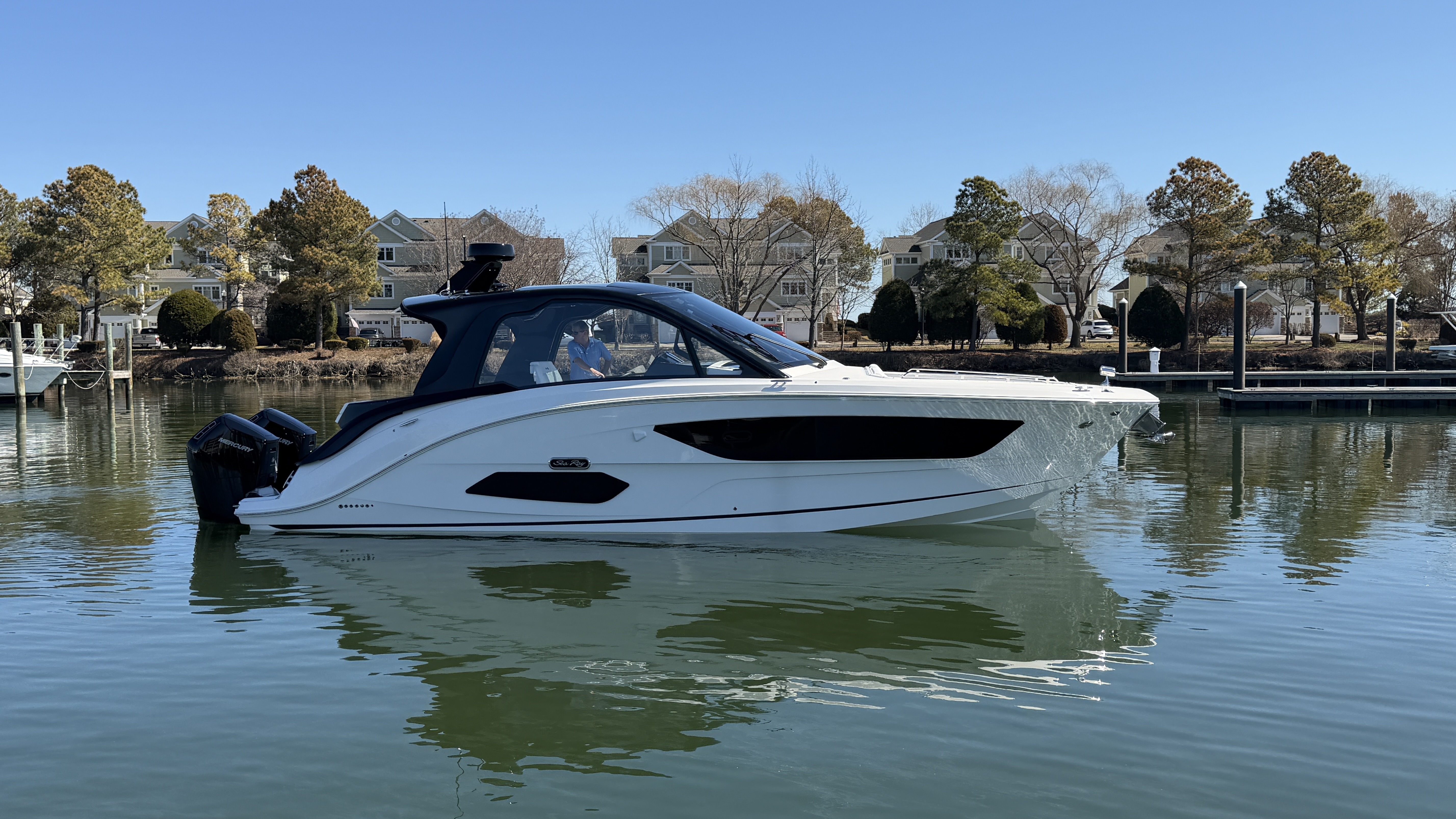 2026 Sea Ray Sundancer 370 Outboard 390 in grasonville MD