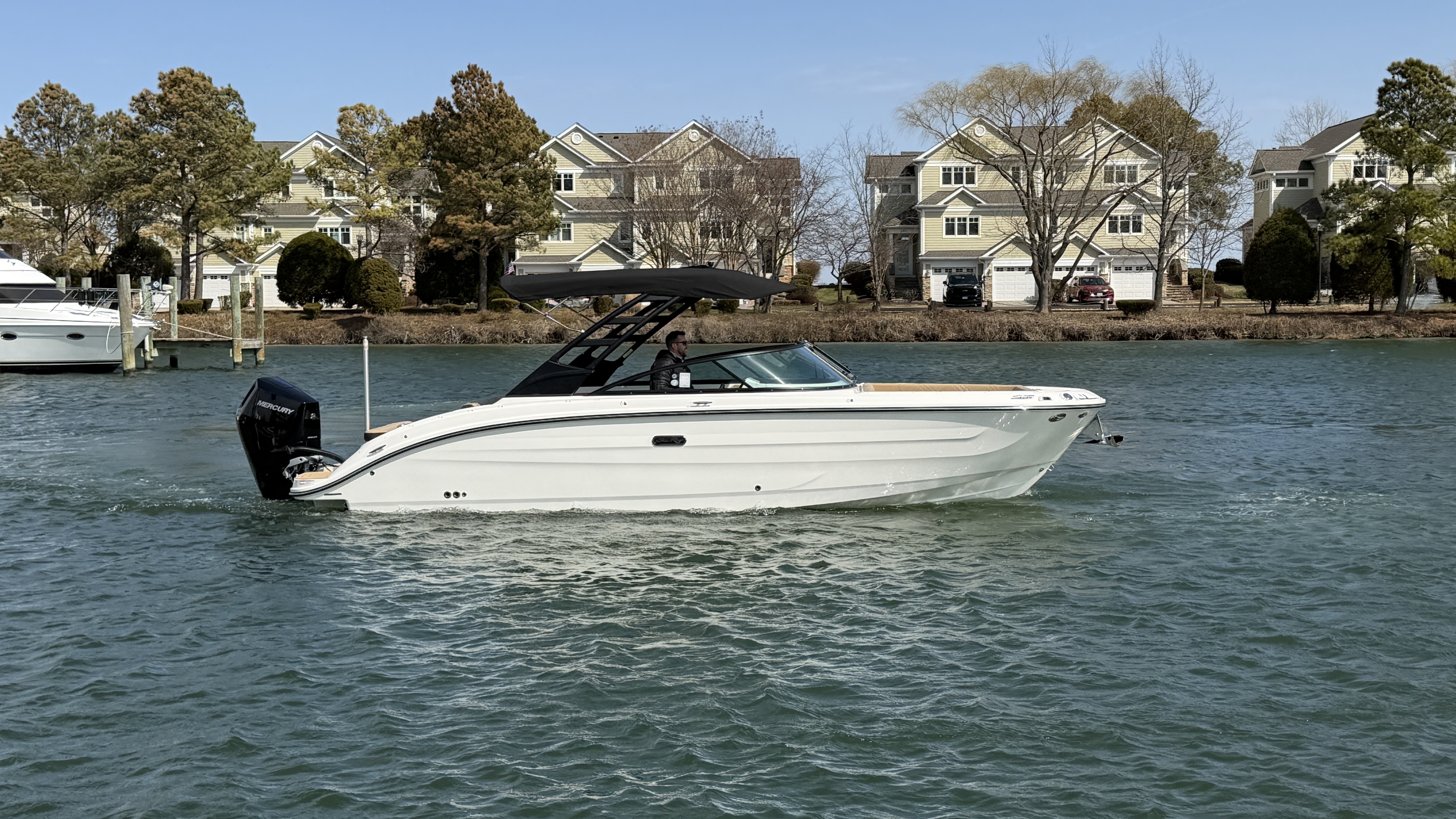2026 Sea Ray SDX 270 Outboard 290 OUTBOARD in grasonville MD
