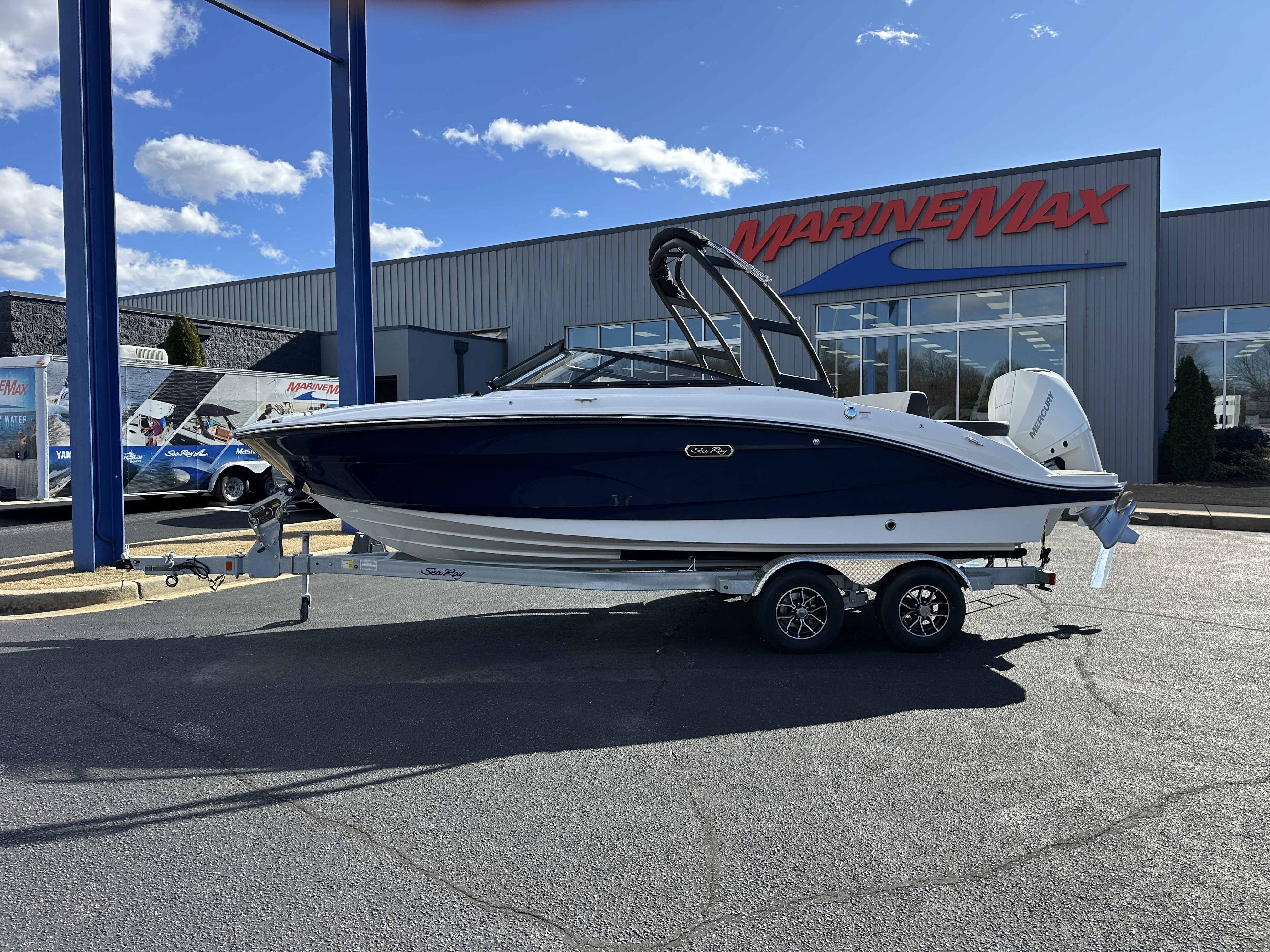 2026 Sea Ray SPX 210 Outboard in greenville SC