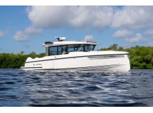 4 Amenity-Rich High-Performance Day Boats image