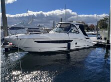 Sea Ray SDX 230 Surf Review image