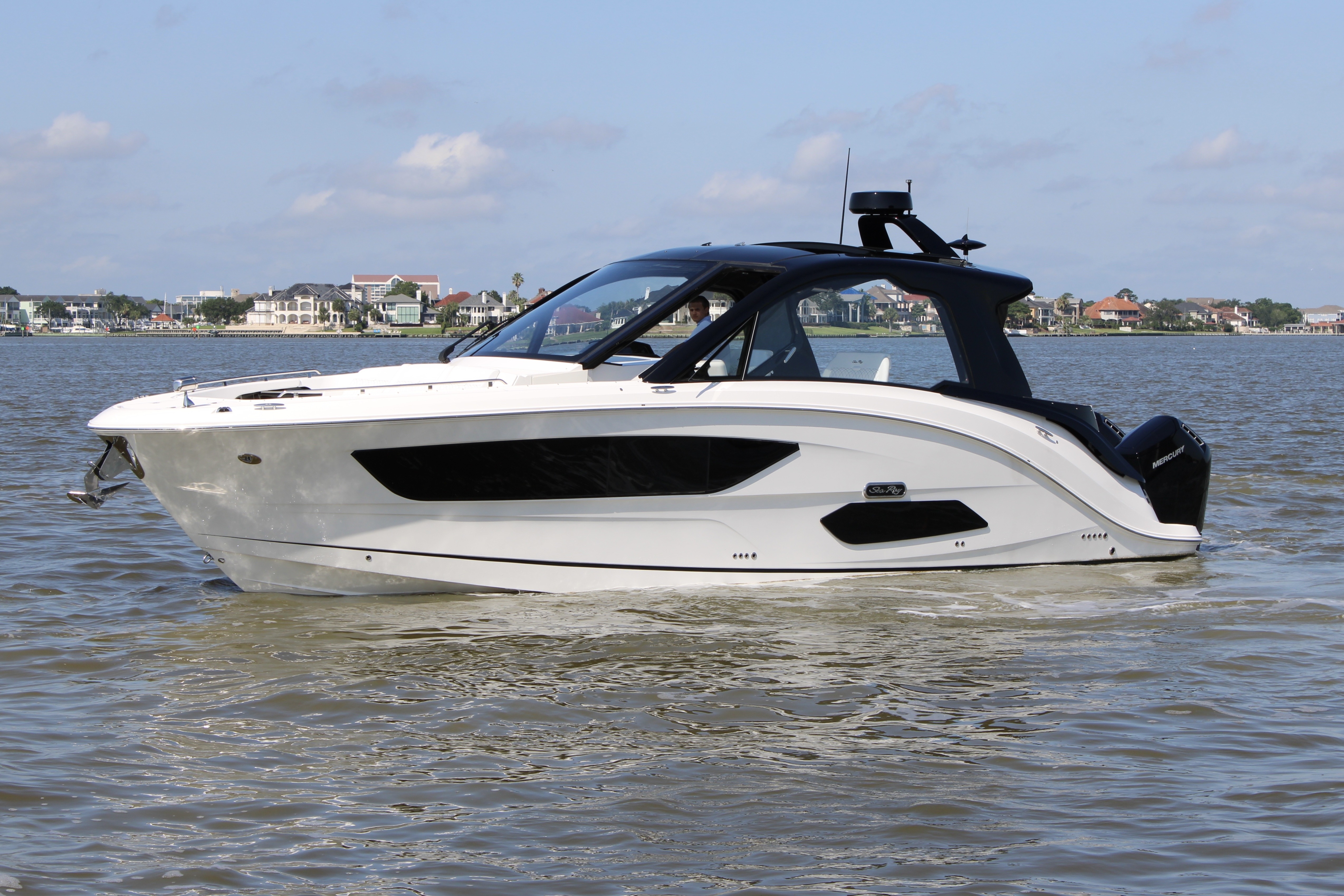2026 Sea Ray Sundancer 370 Outboard 390 in seabrook TX