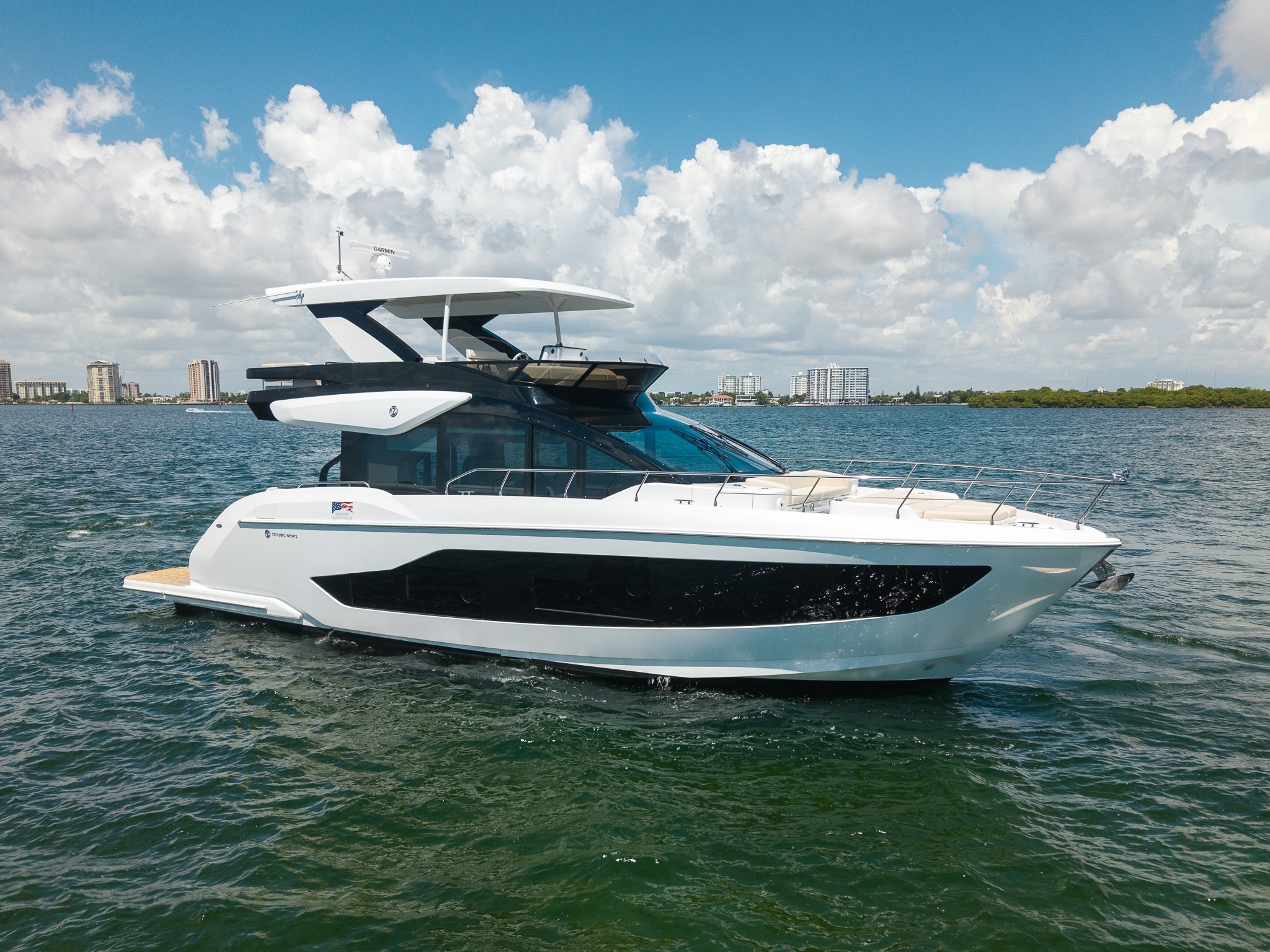 2026 Cruisers Yachts 57 FLY in miami FL