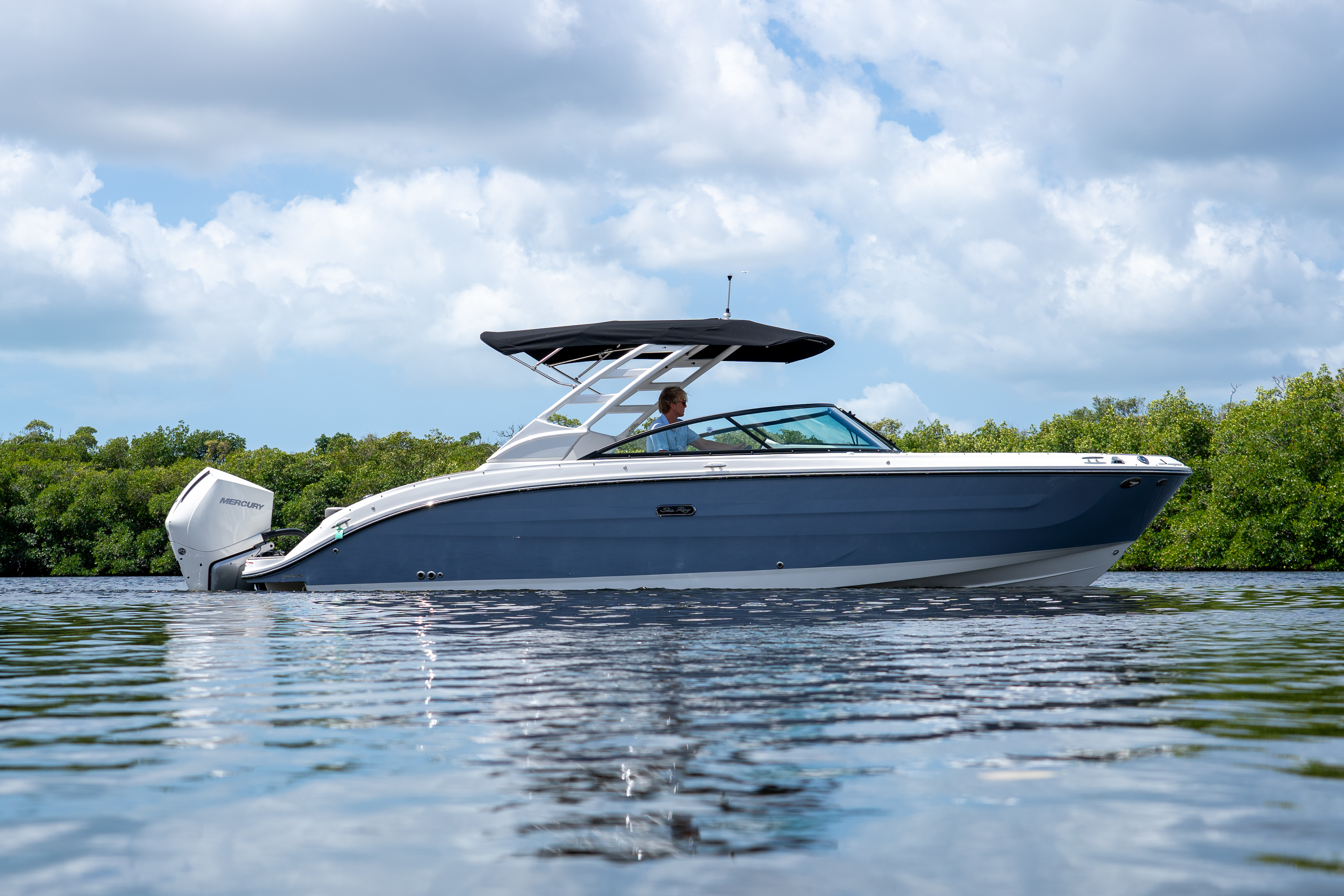 2026 Sea Ray SDX 270 Outboard 290 OUTBOARD in fort myers FL