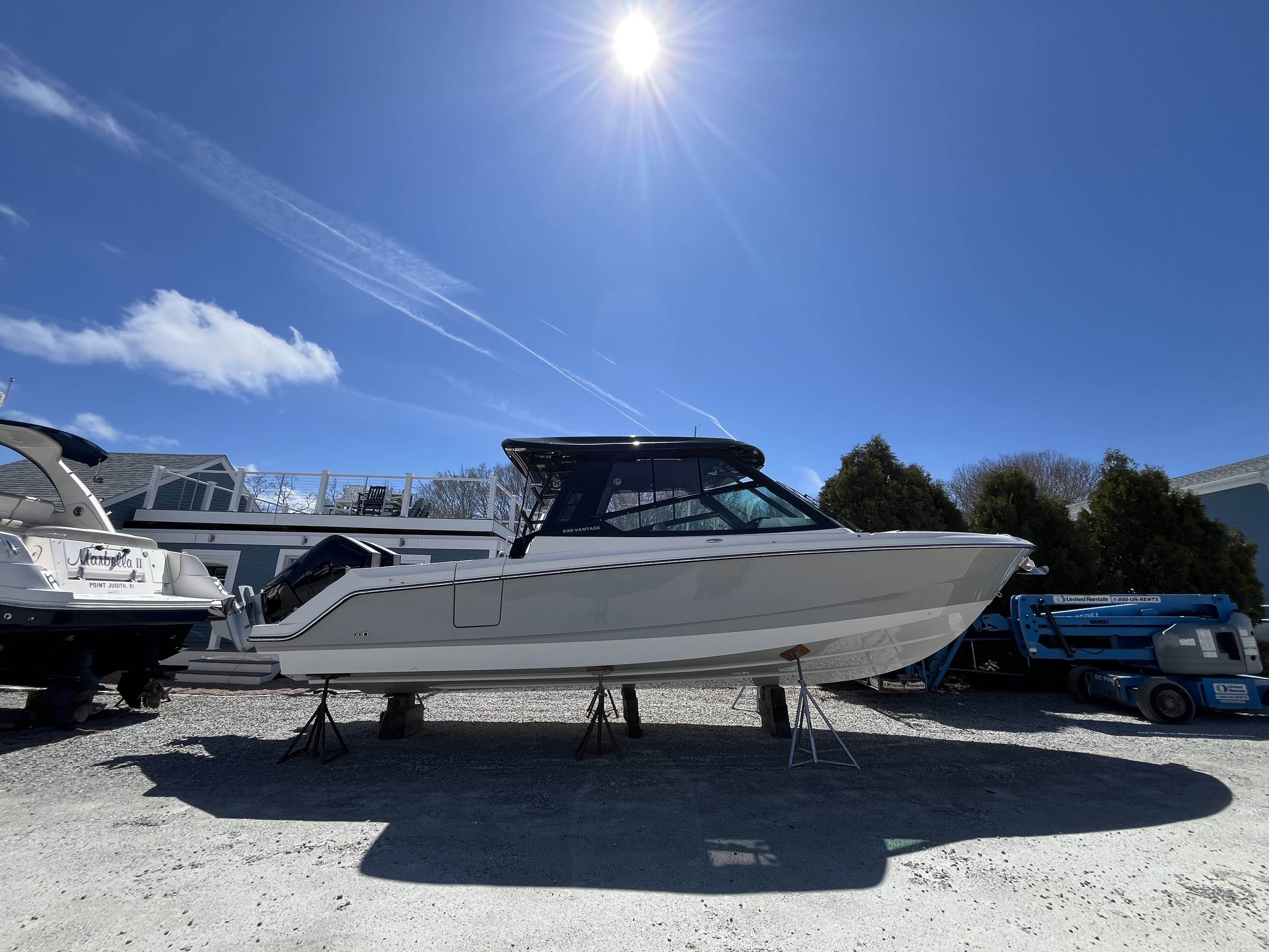 2026 Boston Whaler 330 Vantage 320 in wakefield RI