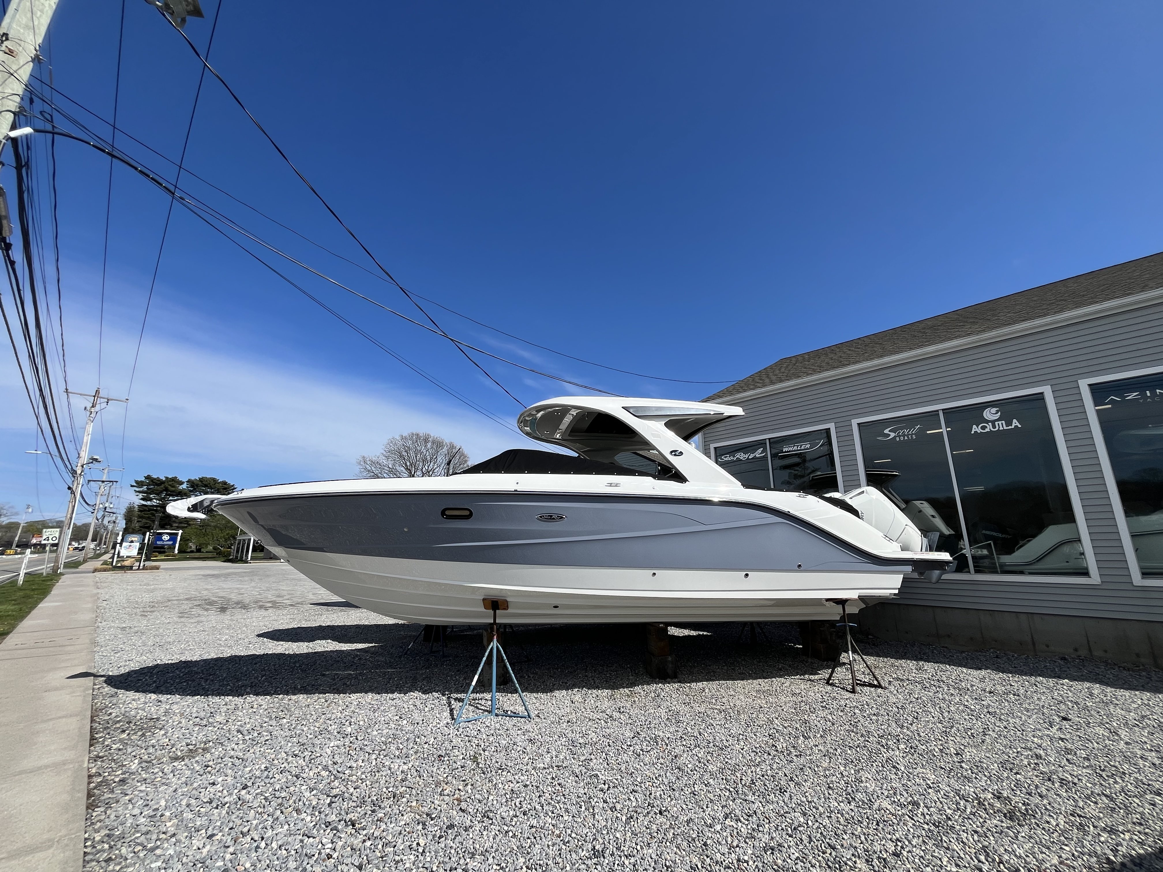 2026 Sea Ray SLX 310 Outboard W 230 in westbrook CT