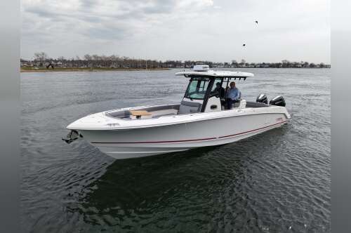 2026 Boston Whaler 330 Outrage in new york NY