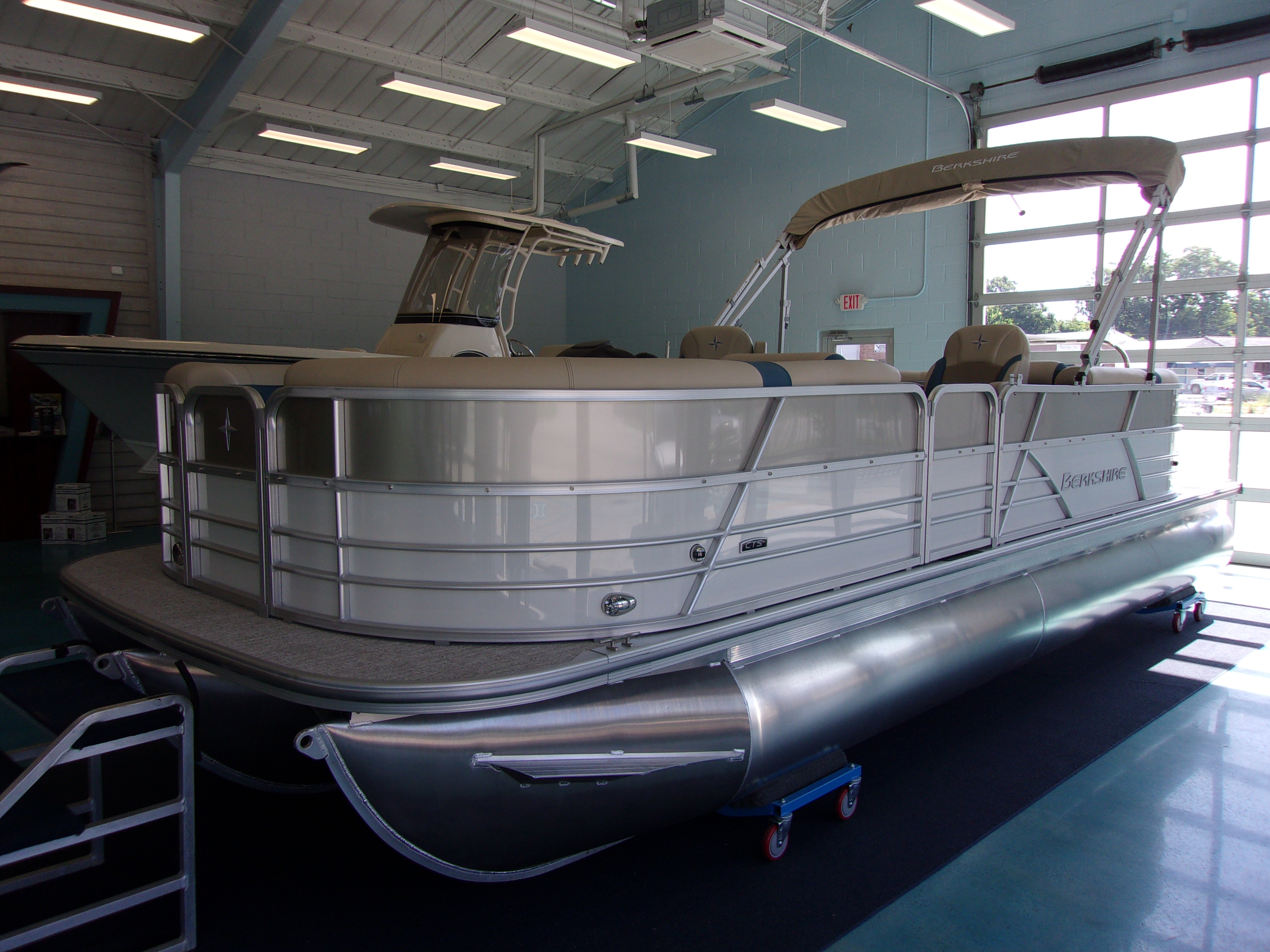 2023 Berkshire Pontoons CTS Series 24RFX CTS Pontoon Boat boat