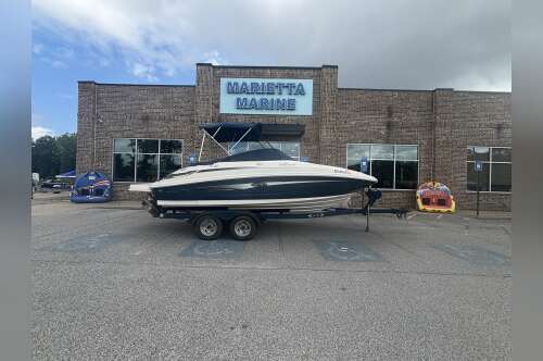 2010 Sea Ray 220 SunDeck w/MerCruiser 260HP Engine and Trailer Inclu 300 in acworth GA