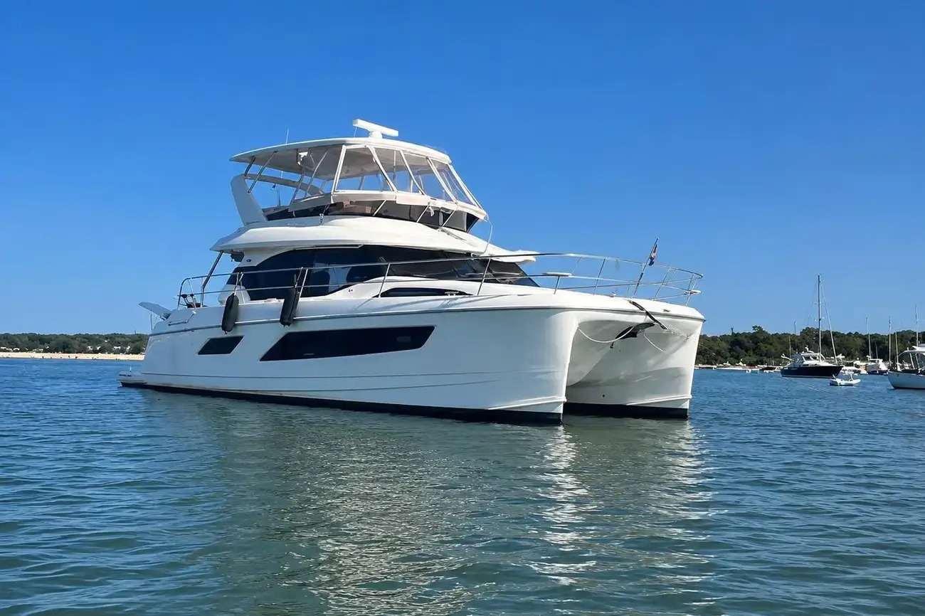 2016 Aquila 44 Yacht in bridgeport CT