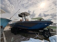 7 Must-Have Features of Top-Notch Fishing Boats image