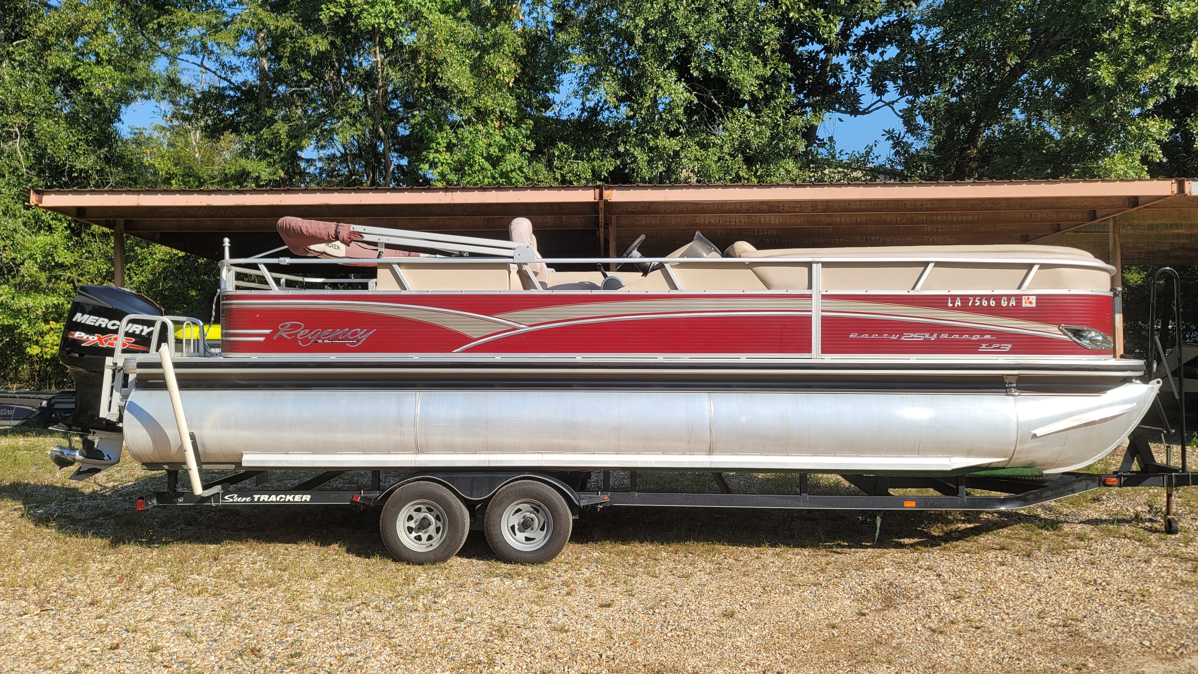 2013 Sun Tracker Party Barge 254 XP3 in mandeville LA