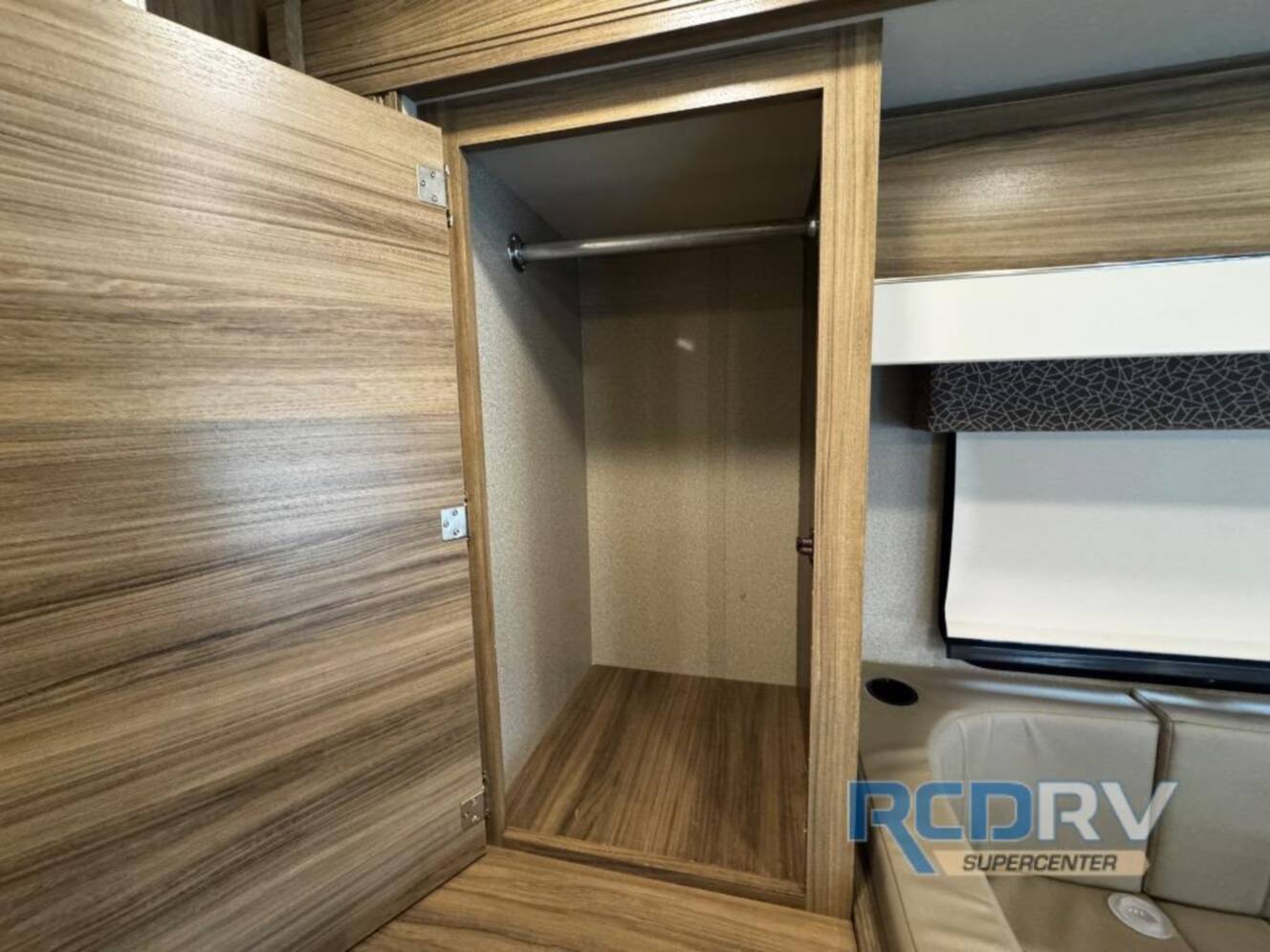 A photo of this 2019 Jayco Melbourne Prestige 24AP
