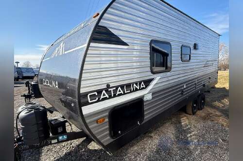 2025 Coachmen Rv Catalina Summit Series 8 211BH in columbia city IN