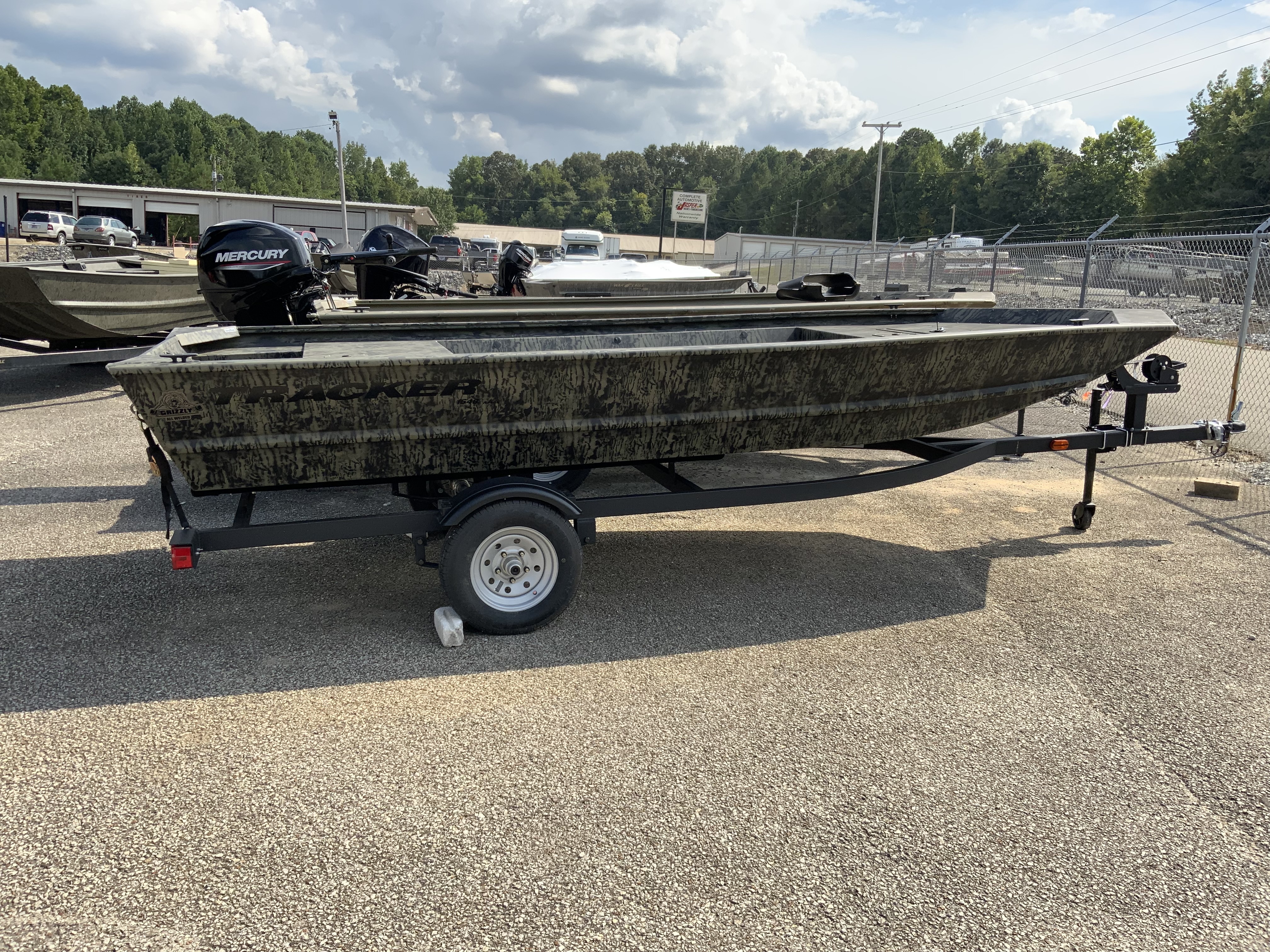 2026 Tracker Boats Grizzly® 1648 Jon 2072 CC SPORTSMAN KICKER in lexington TN