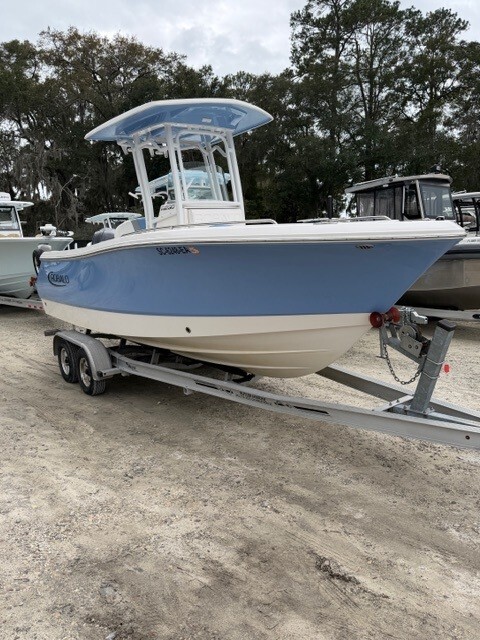2022 Robalo R230 NAN in charleston SC