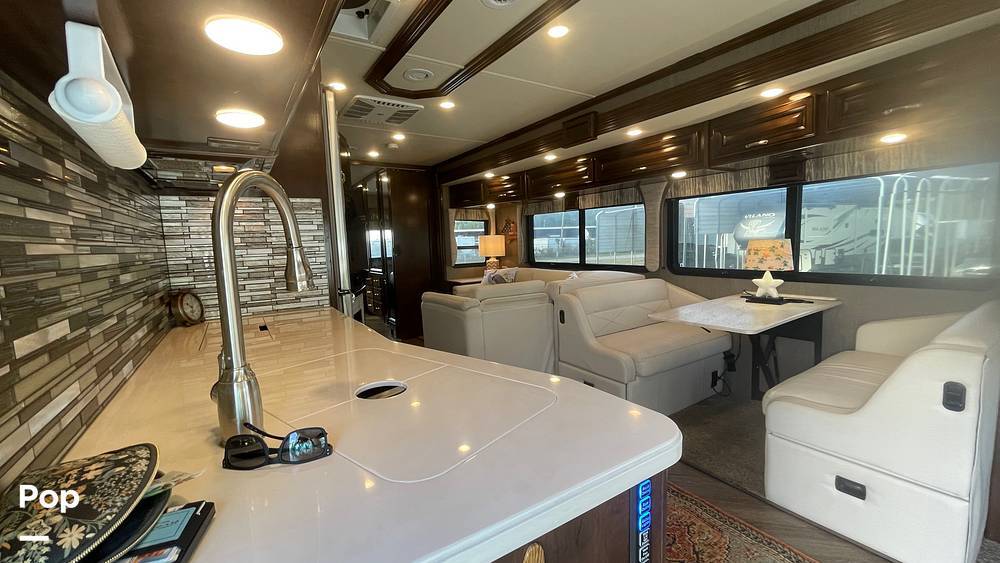 2020 Fleetwood Bounder 33C in punta gorda FL