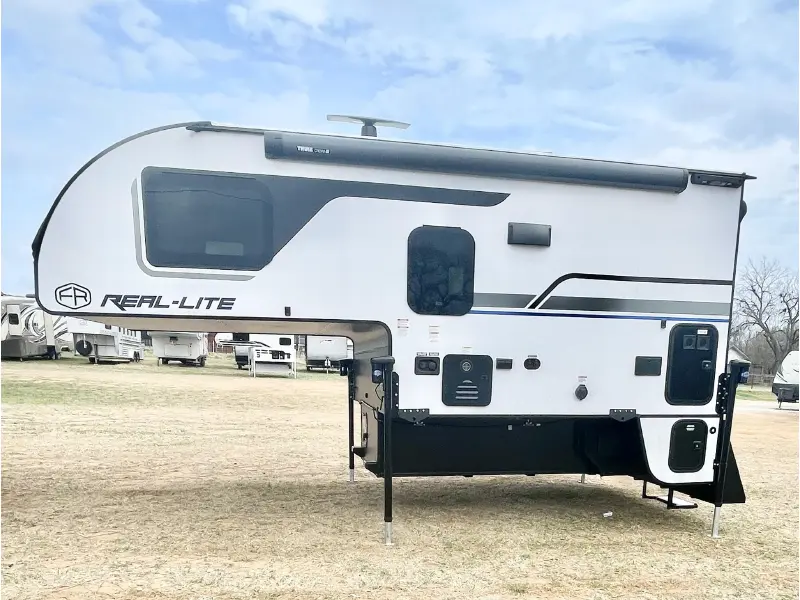 2026 PALOMINO REAL-LITE HS1912