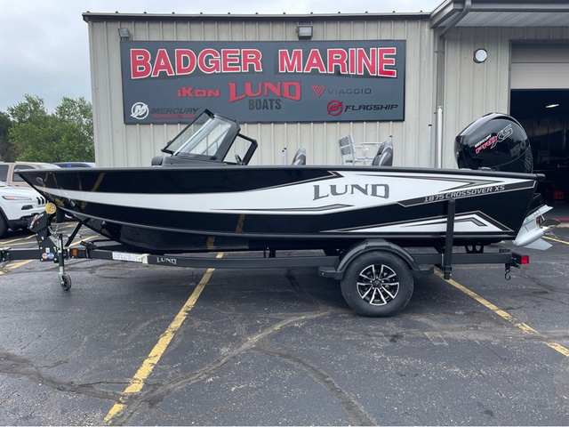 2026 Lund Crossover XS 1875 in nekoosa WI