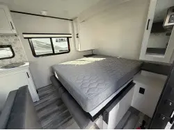 2025 JAYCO JAY FEATHER 15MRB