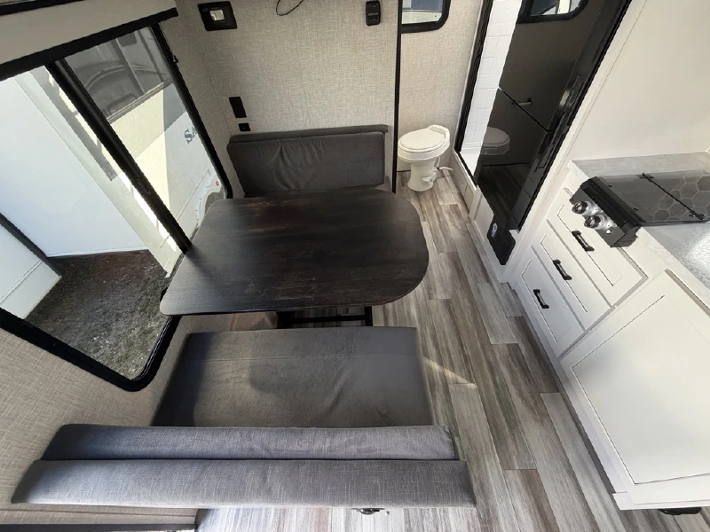 2025 JAYCO JAY FEATHER 15MRB