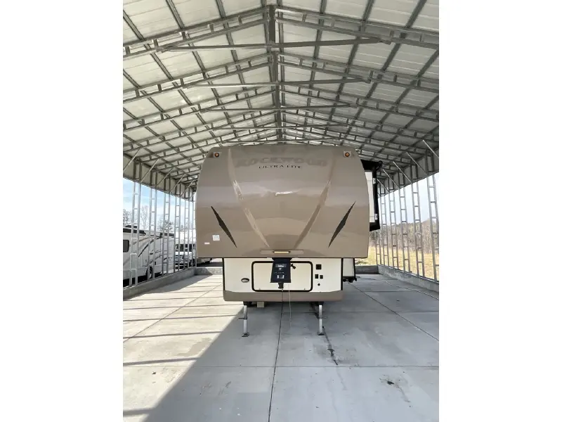 2016 FOREST RIVER ROCKWOOD ULTRA LITE 2440WS