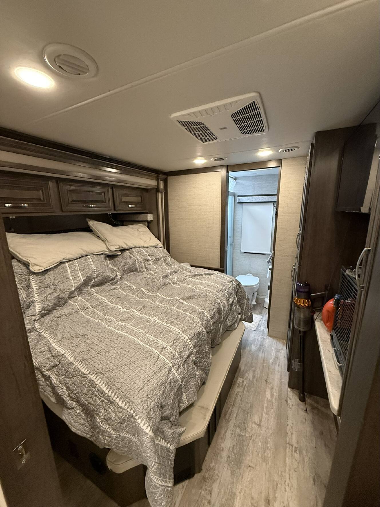 A photo of this 2023 Entegra Coach ACCOLADE 37K