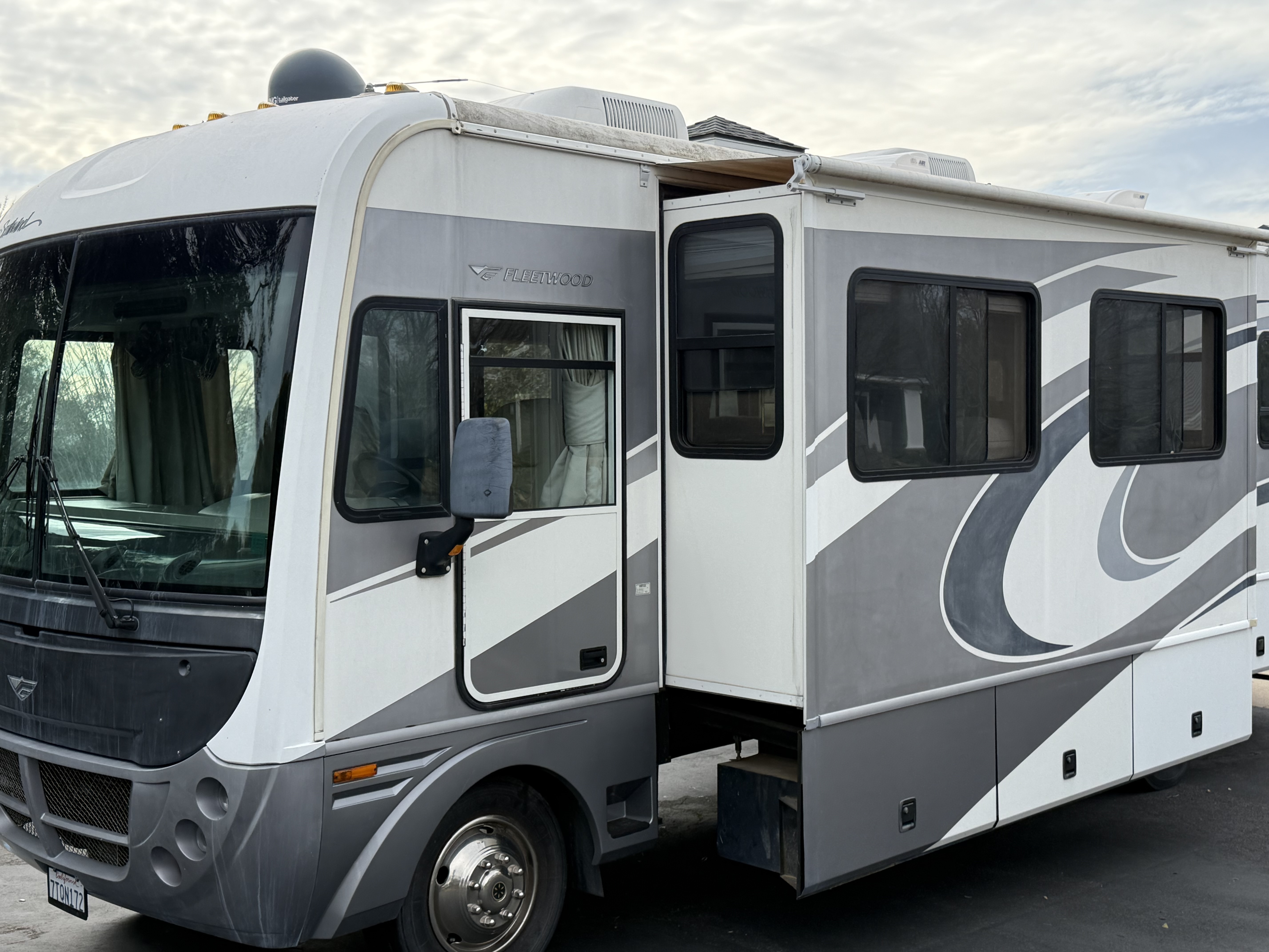 2005 Fleetwood SOUTHWIND 32VS RV
