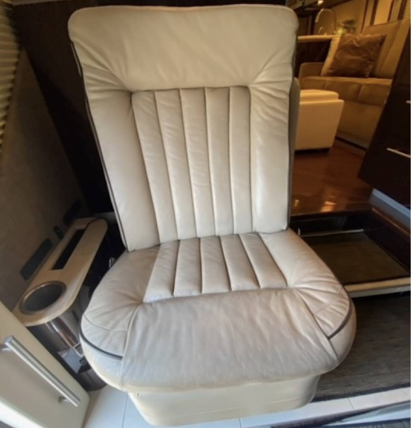 A photo of this 2012 Featherlite Coaches VANTARE H3-45