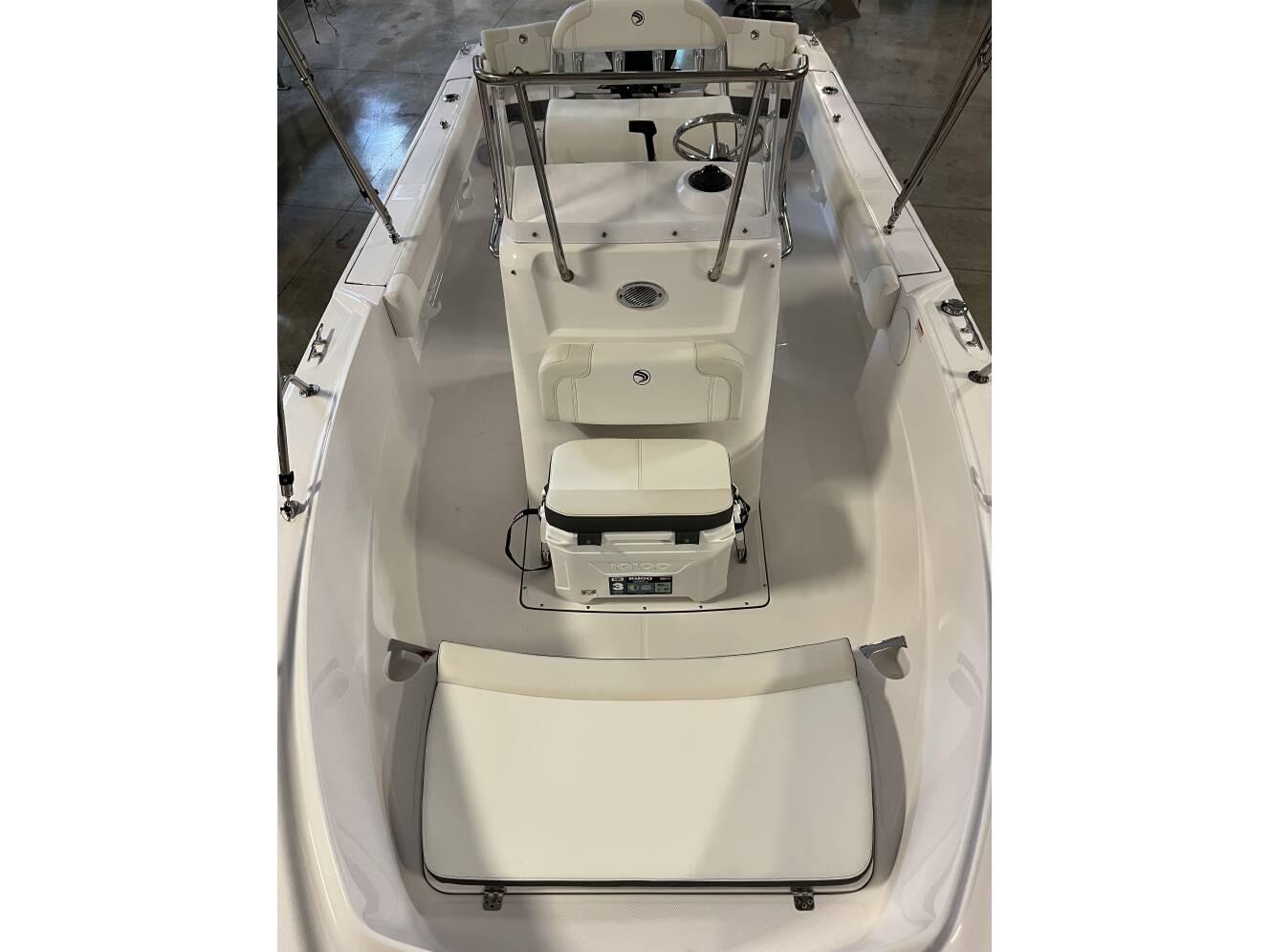 A photo of this 2026 Edgewater 188CC
