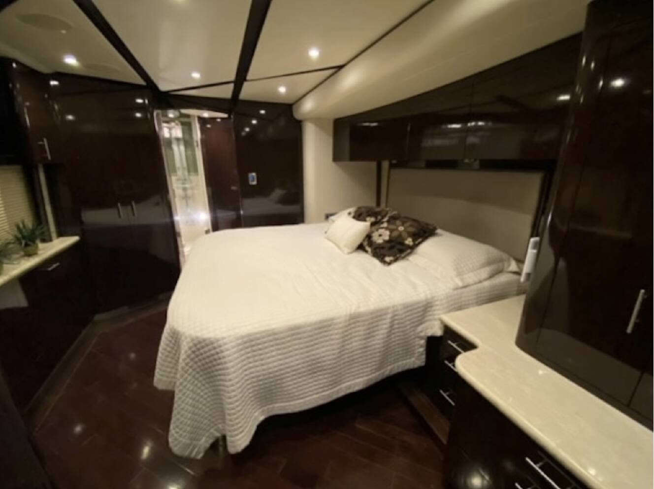 A photo of this 2012 Featherlite Coaches VANTARE H3-45