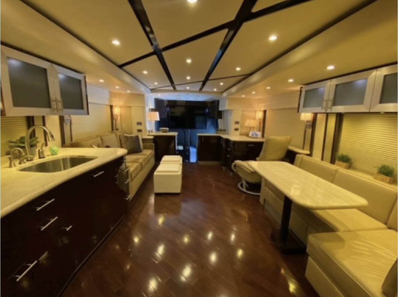 A photo of this 2012 Featherlite Coaches VANTARE H3-45