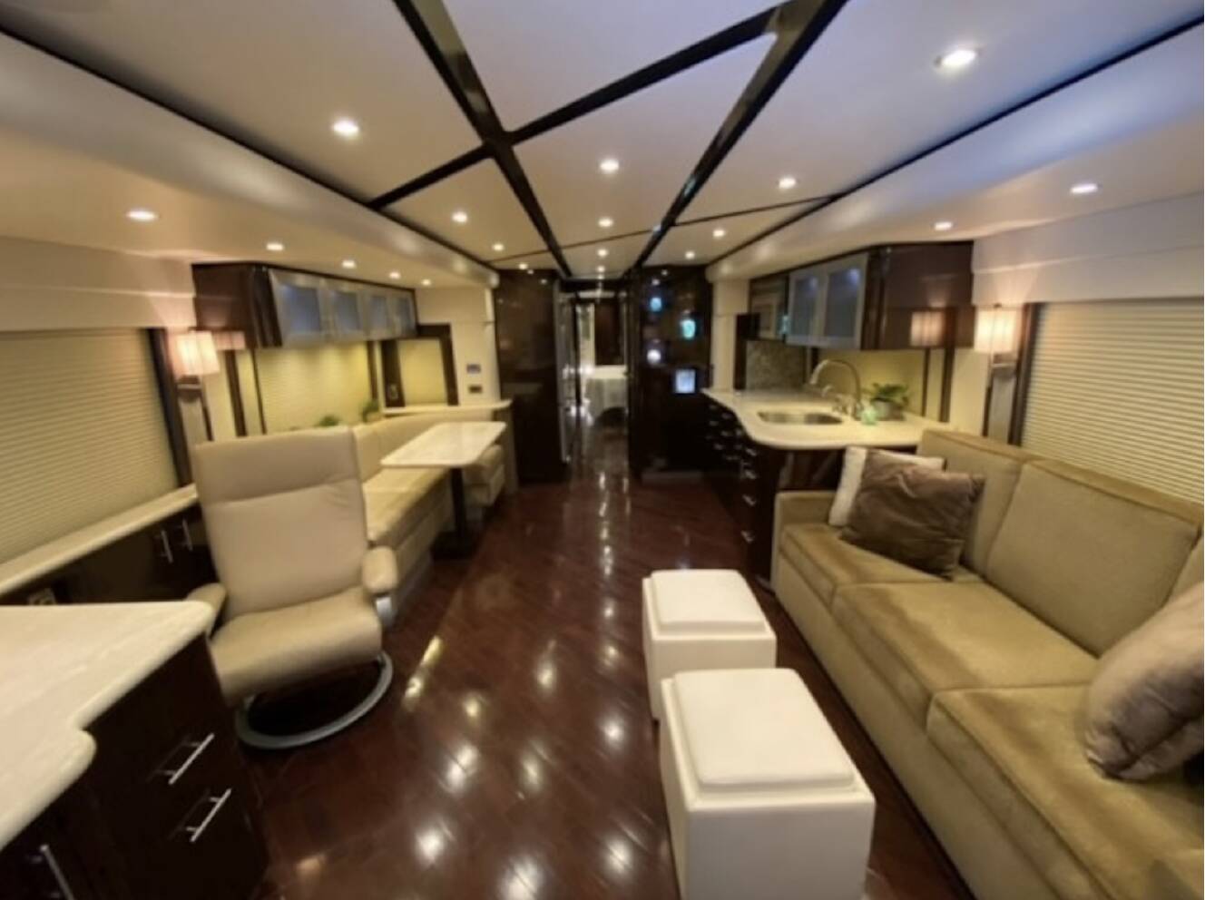 A photo of this 2012 Featherlite Coaches VANTARE H3-45