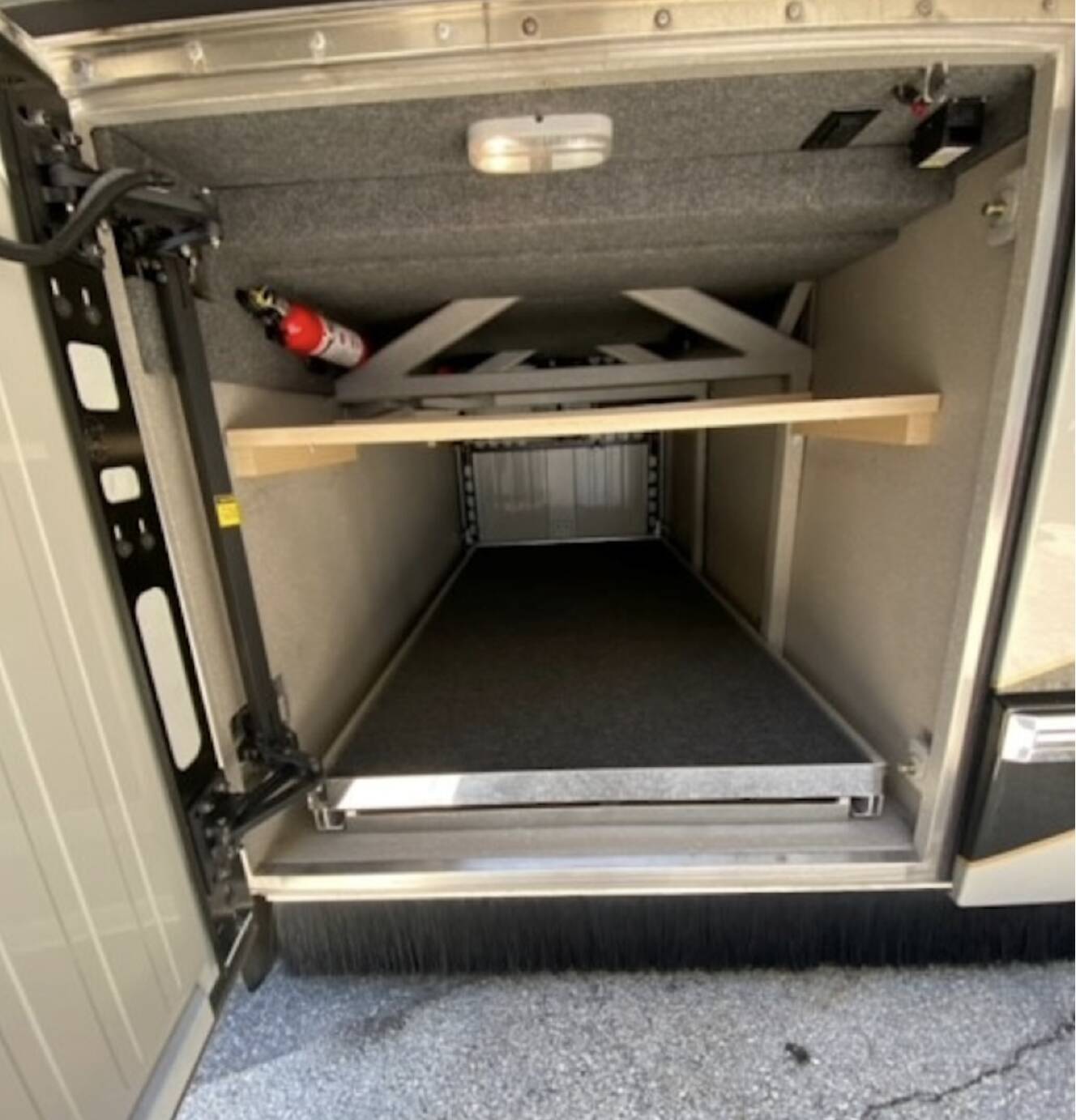 A photo of this 2012 Featherlite Coaches VANTARE H3-45