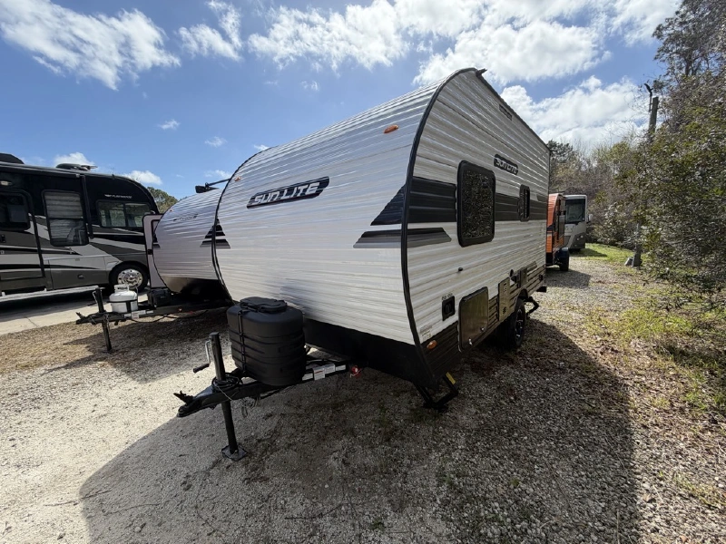 2026 SUNSET PARK RV SUN LITE 16BH