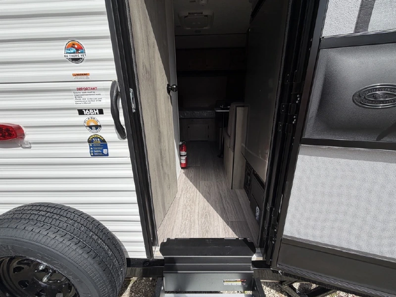 2026 SUNSET PARK RV SUN LITE 16BH