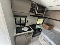 2026 SUNSET PARK RV SUN LITE 16BH