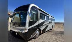2005 Fleetwood REVOLUTION LE 40E RV