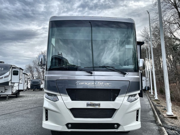 2021 Newmar CANYON STAR 3710 RV