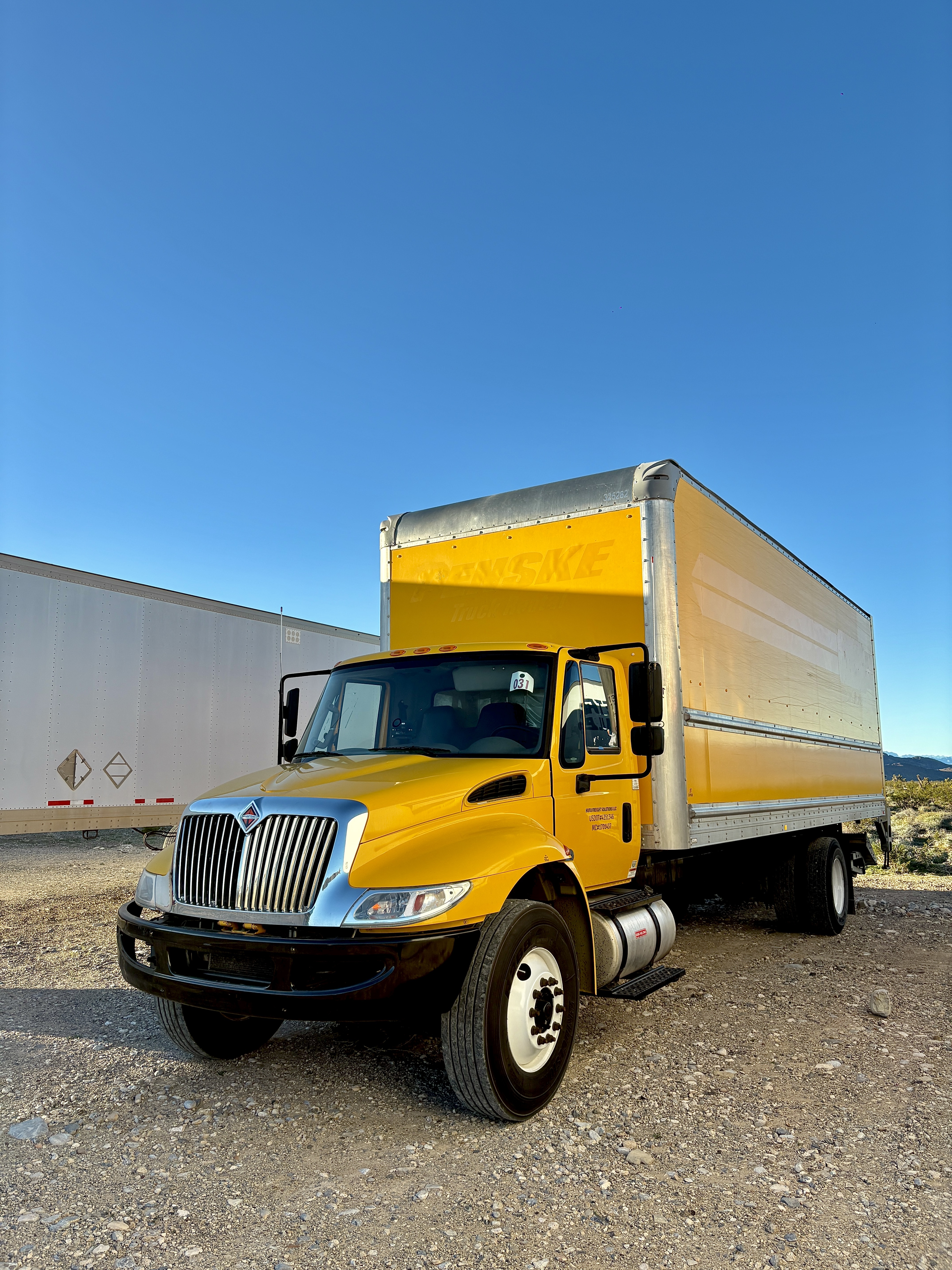 2019 INTERNATIONAL 4300 in Las Vegas, NV