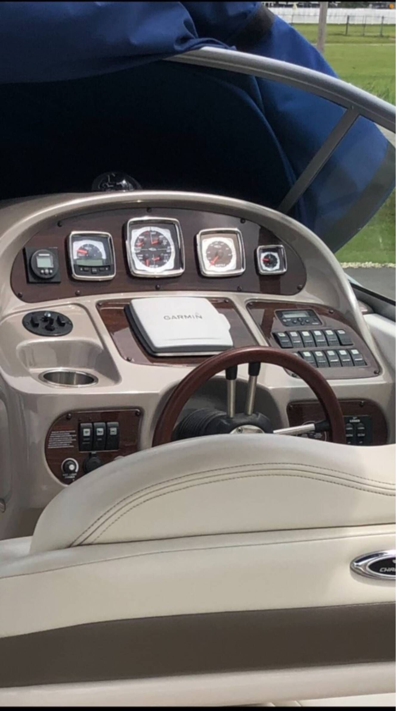 A photo of this 2008 Chaparral 270 SIGNATURE