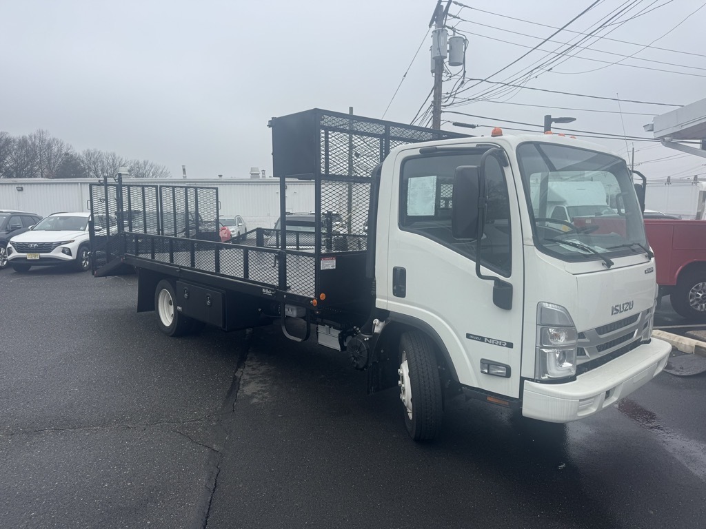 2025 ISUZU NRR in Riverside, NJ