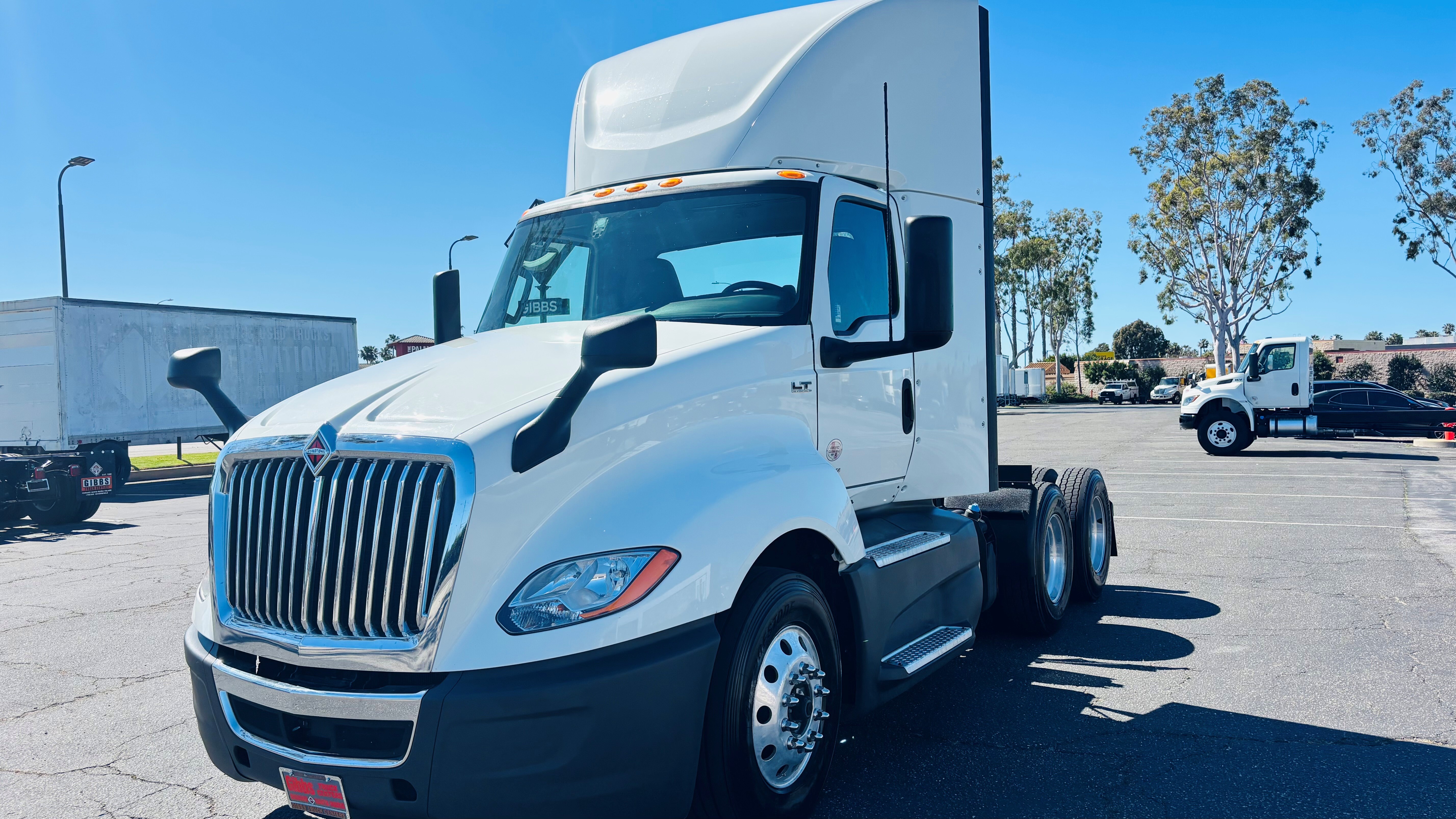 2021 INTERNATIONAL LT625 in Bakersfield, CA