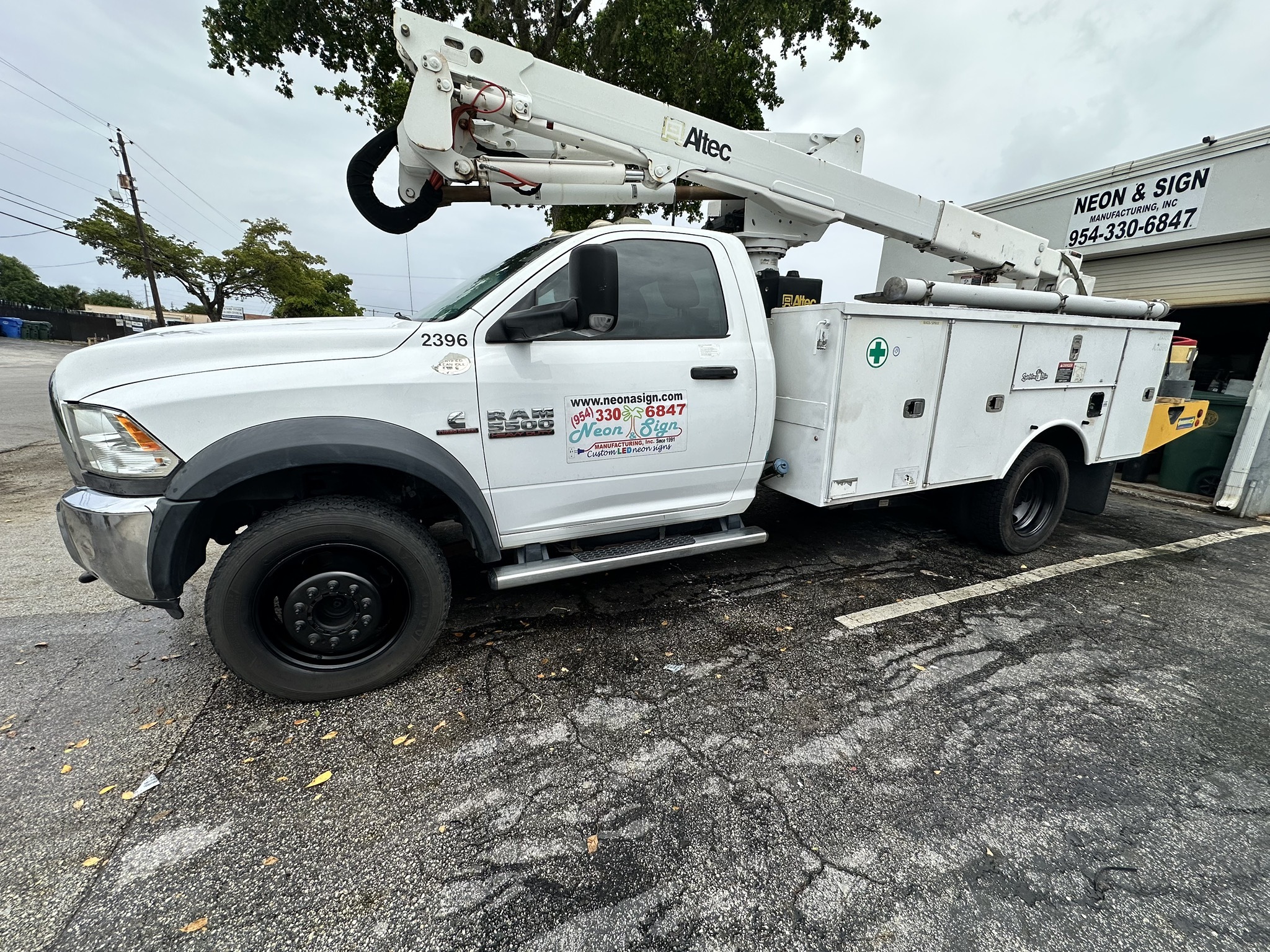 2013 RAM 5500 REG CAB CHASSIS in Deerfield Beach, FL