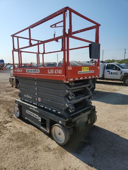 2018 SKYJACK SJIII4740 in Earth City, MO